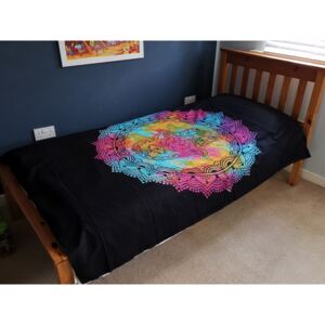 Bavlnená prikrývka na posteľ - Čierna Hamsa (jednolôžková)