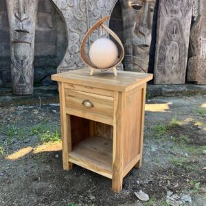 Nočný stolík z recyklovaného dreva - Klasický