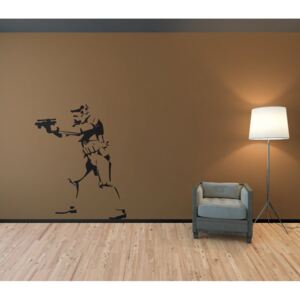 GLIX Banksy "Trooper" - nálepka na stenu Čierna 25 x 35 cm