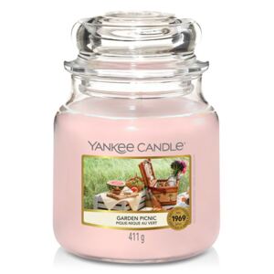 Yankee Candle vonná sviečka Garden Picnic Classic stredná