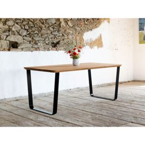 Benlemi Masívny jedálenský stôl z dubového dreva MIKE s šikmou kovovou podnožou Rozmer: 90x160 cm, Kvalita dreva: A/B najvyššia kvalita, Opracovanie hrany: Zaoblená hrana