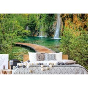 Fototapeta GLIX - Waterfall Lake Walkway Forest + lepidlo ZADARMO Papírová tapeta - 368x254 cm