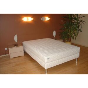 Čalúnená posteľ LUX + matrac BOHEMIA + rošt 140 x 200 cm