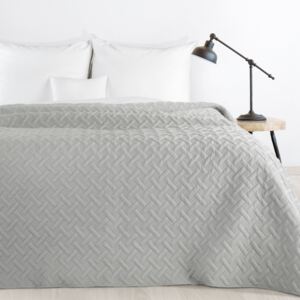 Krásny jednofarebný prehoz na posteľ v sivej farbe