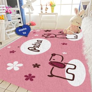 GDmats© -kusový koberec - detský s vlastným menom - pes - pink, Rozmer 70 x 100 cm, Druh zakončenia S obšitím, Material GD 700 Komfort