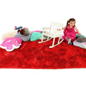 Detský plyšový koberec červený