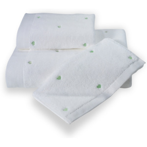 Soft Cotton Malý uterák MICRO LOVE 32x50 cm. Jemný, napriek tomu pútavý dizajn so srdiečkami z tej najjemnejšej bavlny. Biela / mentolové srdiečka