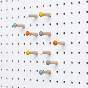 Kolíky na nástenku Pegboard