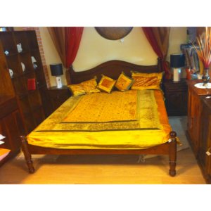 Furniture nábytok Masívna posteľz Palisanderu Gaurí 200x180 cm