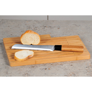 Doštička na krájanie chleba s nožom