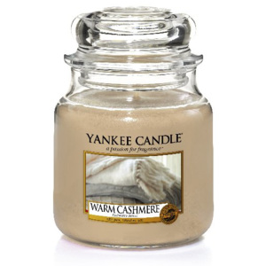Yankee Candle vonná svíčka Warm Cashmere Classic stredná