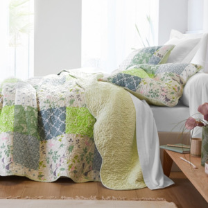 Blancheporte Prikrývka na posteľ s potlačou patchwork, štýl boutis modrá/zelená 180x250cm
