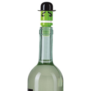 Zelená zátka na víno e-my Sir Bowler Hat