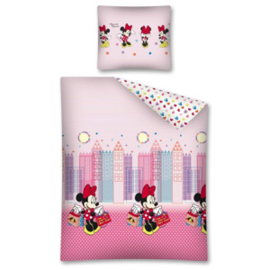 Obliečky na detskú posteľ ružovej farby s Mickey Mousom v meste