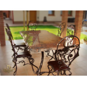 Kovaný stôl - záhradný nábytok (NBK-107)