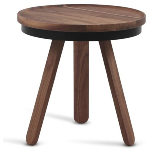 Hnedý odkladací stolík z dubového dreva s čiernymi detailmi a podnosom Woodendot Batea S