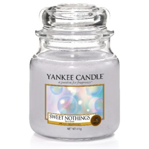 Yankee Candle vonná sviečka Sweet Nothing Classic stredná