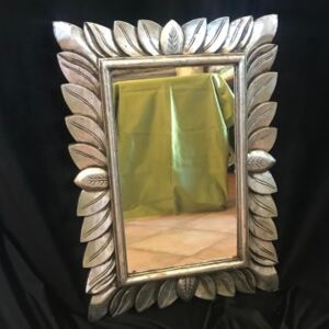 Darčeky.Online 277 Zrkadlo s ozdobným rámom strieborné 55 x 35cm