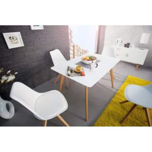 Biely drevený jedálenský stôl Scandinavia 80 x 120 cm »