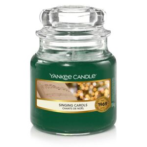 Yankee Candle vonná sviečka Singing Carols Classic malá