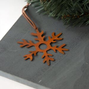 Závěsná dekorace Rust Snowflake (kód JESEN2020 na -20 %)