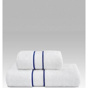 Soft Cotton Uterák PREMIUM 55x100 cm. Rada uterákov PREMIUM má skvelé užitočné vlastnosti: výborne saje vlhkosť, rýchlo schne, je jemný a na pokožku pôsobí upokojujúco. Biela / modrá výšivka