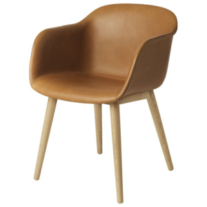 Muuto Stolička Fiber Arm Chair, koža/cognac, podnož dub