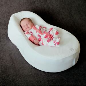 Hniezdo na spanie pre bábätká Cocoonababy® RED CASTLE biele